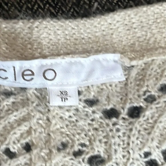 Cleo Women's Cream Cardigan Sweater sz XS - Picture 4 of 9